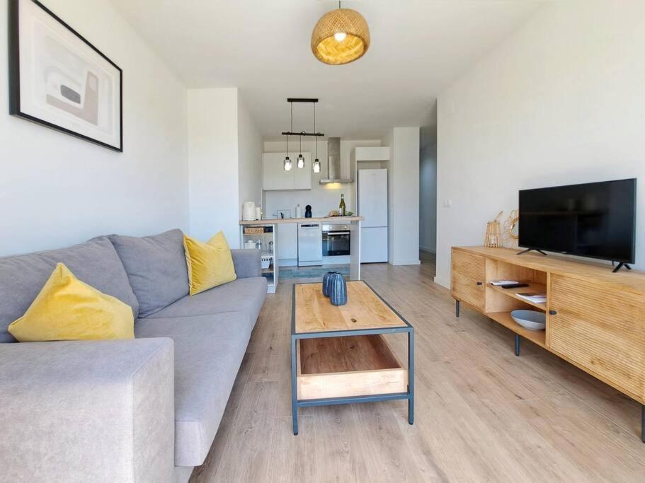 Apartment Charming Flat Close To The