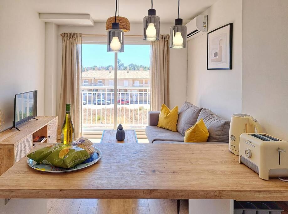 Charming Flat Close To The *